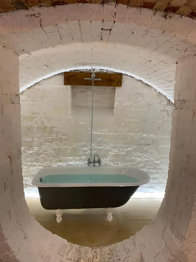 Lavish Apartment At Montpellier Gardens Cheltenham